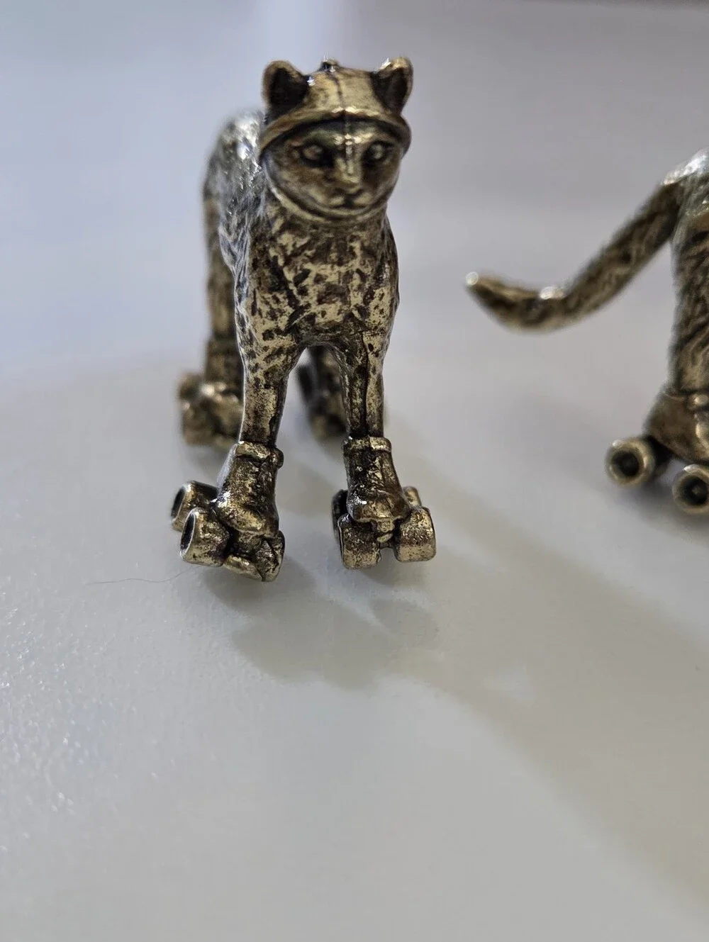 Vintage Style Cat Roller Skates Miniature Figurine Bronze Tone Kitty Skating